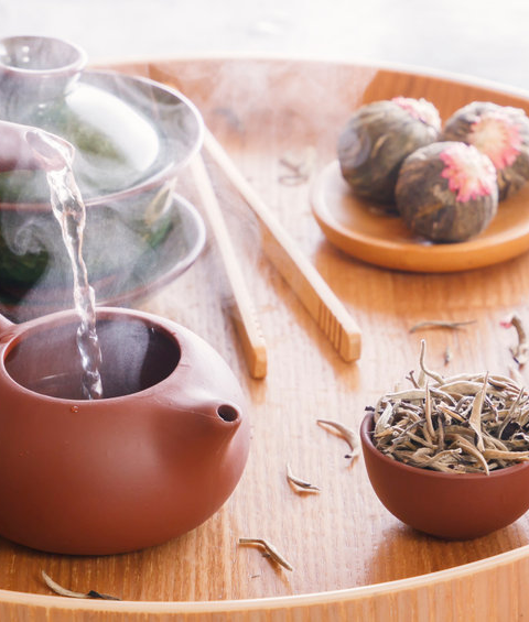 Théières et rituels : cérémonies de thé autour du monde